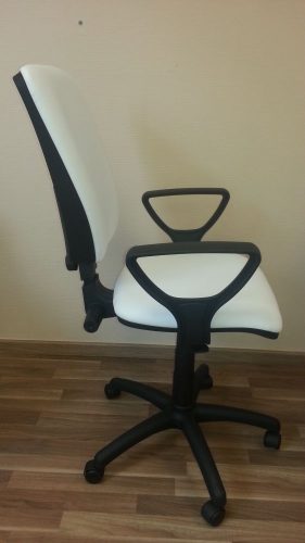 Nova Easy Orvosi szék karfával vagy karfa nélkül